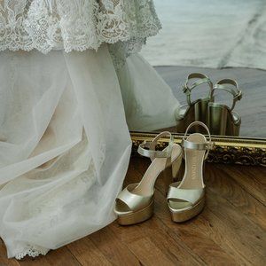 Stuart Weitzman Ryder 95 platform sandal, gold, size 6